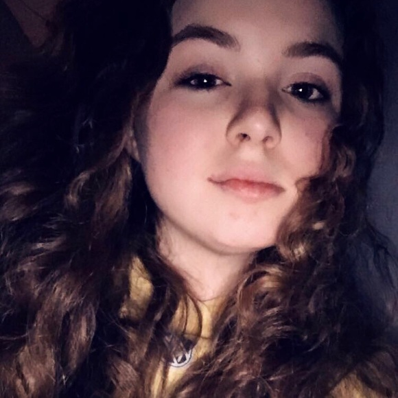 Meet your Posher, Elizabeth - Picture 1 of 1